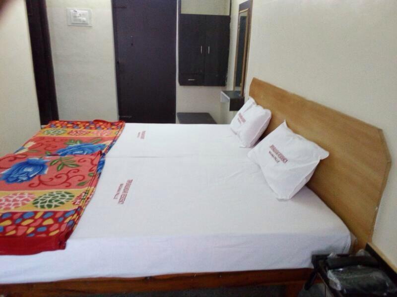Tripura Sundari Residency Hotel Madanapalle ภายนอก รูปภาพ